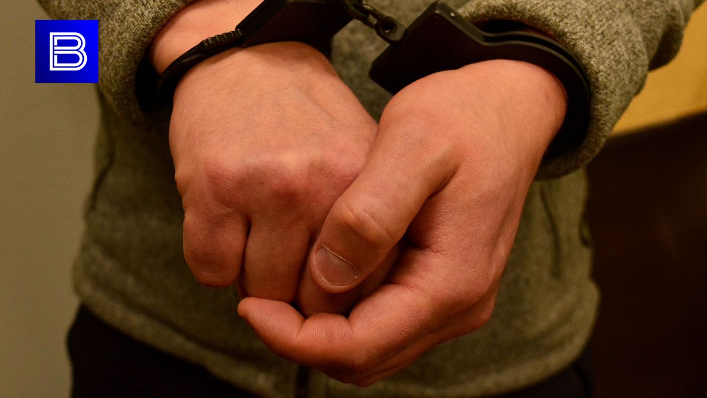 В Мурманске росгвардейцы задержали двух подозреваемых в краже